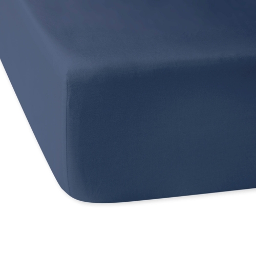 Prześcieradło 200x220 satynowe z gumką w kolorze chabrowym