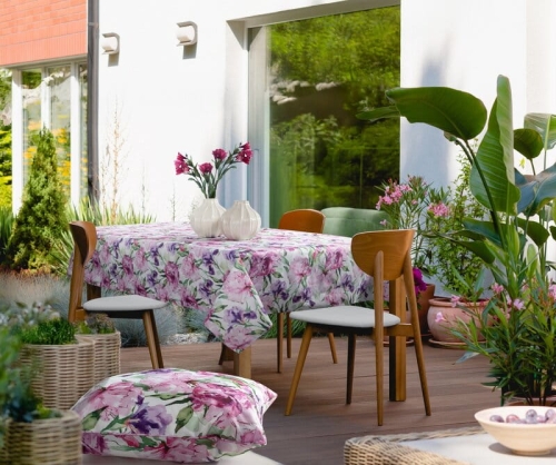 Obrus wodoodporny 140x220 do ogrodu - fioletowo różowe kwiaty