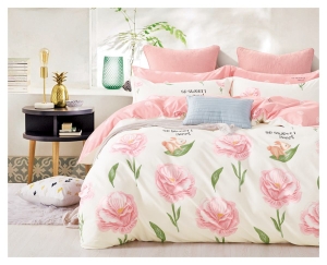 Komplet pościeli dwustronnej kremowej 200x200 z dwoma poszewkami 50x70 w kwiaty i zajączki