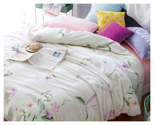 Komplet pościeli dwustronnej kremowej 160x200 w delikatne kwiaty